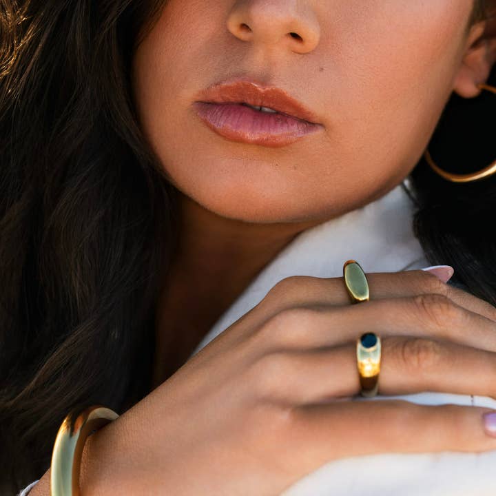 Boem Collection – wholesale Signetring – Capistrano-ring med facetterat svart glas2