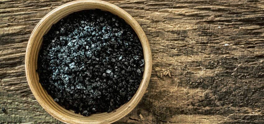 Voss Botanicals, LLC - Venta al por mayor Exfoliante corporal - Exfoliante de sal marina | Exfoliante corporal | Exfoliante con carbón vegetal | Sal exfoliante | Sal negra | Calidad de spa | Detox | Vegano | Rico en minerales | Para todo tipo de piel3