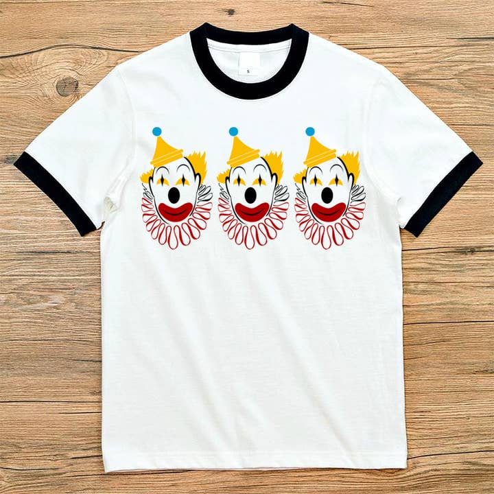 T-shirt Retro Clown in bianco e nero con suoneria per la vendita all'ingrosso da parte di Astro Bettie