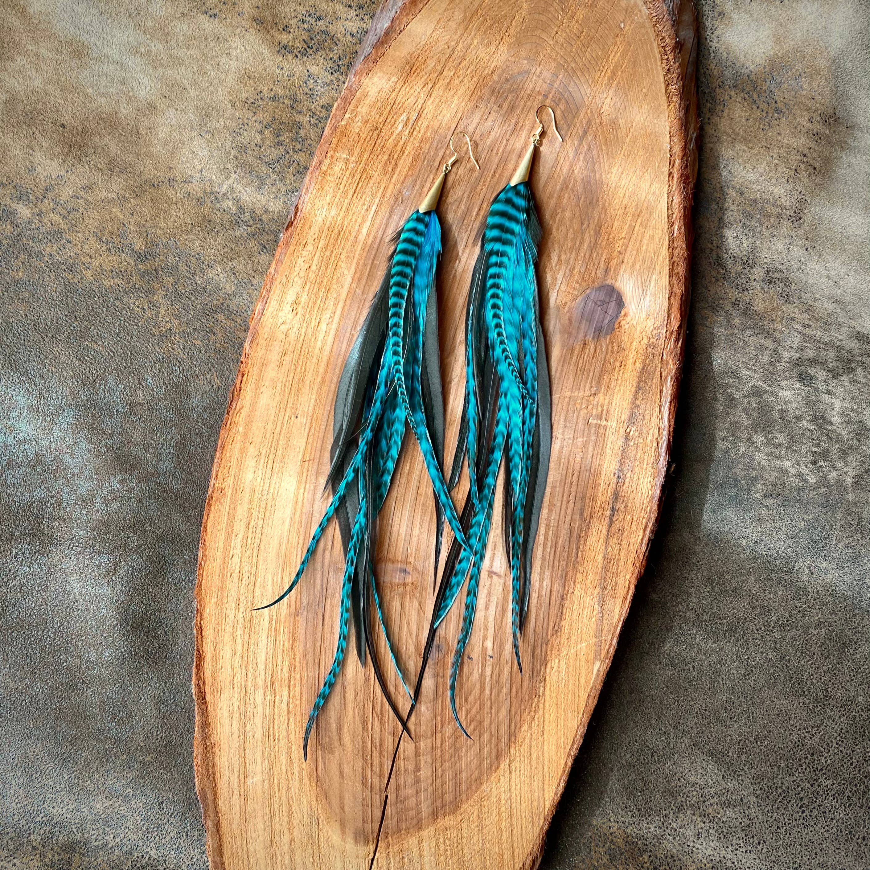 ASTALI - Venta al por mayor Pendientes colgantes - Pendientes largos con forma de pluma y cono, color turquesa y negro y dorado1