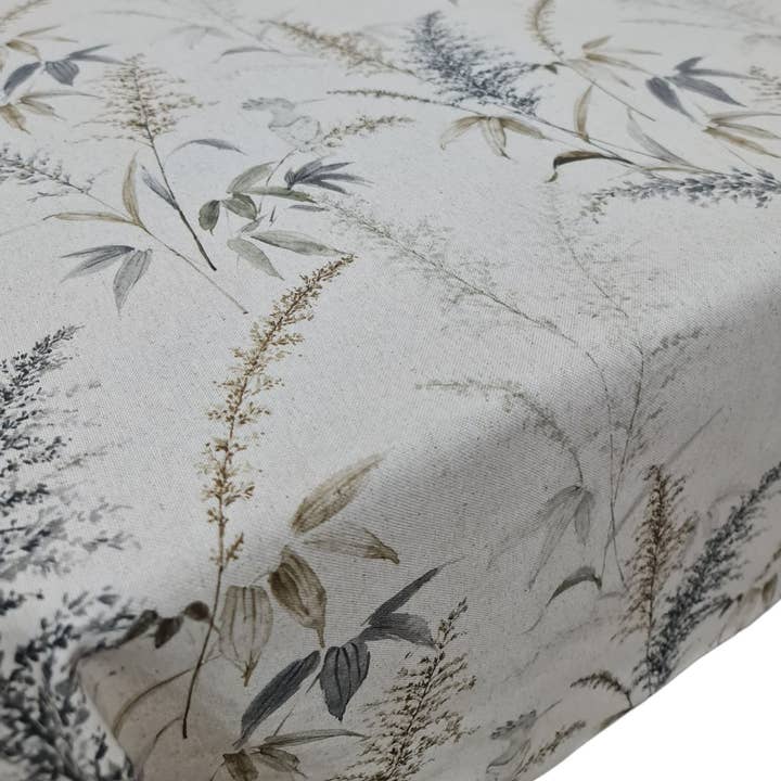 Lunaria Lab - Wholesale Tablecloth - Bamboo Tablecloth in Linen Blend2