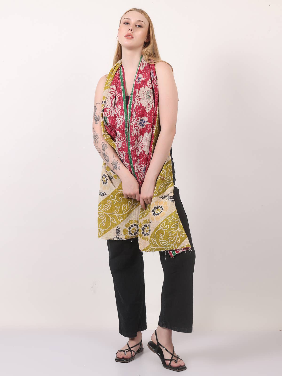 Wevez - Wholesale Scarf - Women's - Women Cover Up Vintage Reversible Kantha Scarf Wholesale Lot11