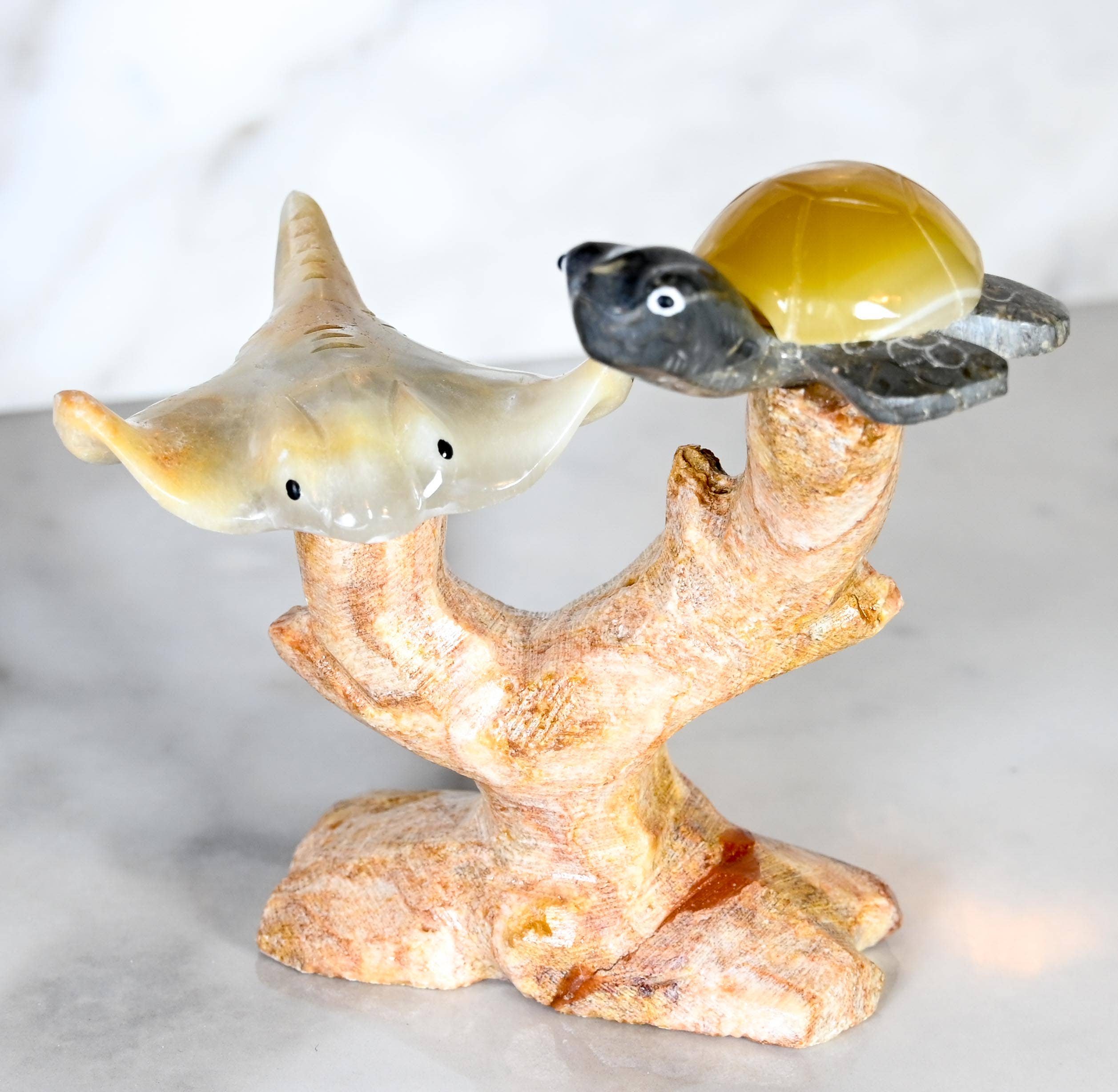 SS handcrafted Art - Wholesale Decorative Figurine - Marble Coral - Turtle & Stingray 4''