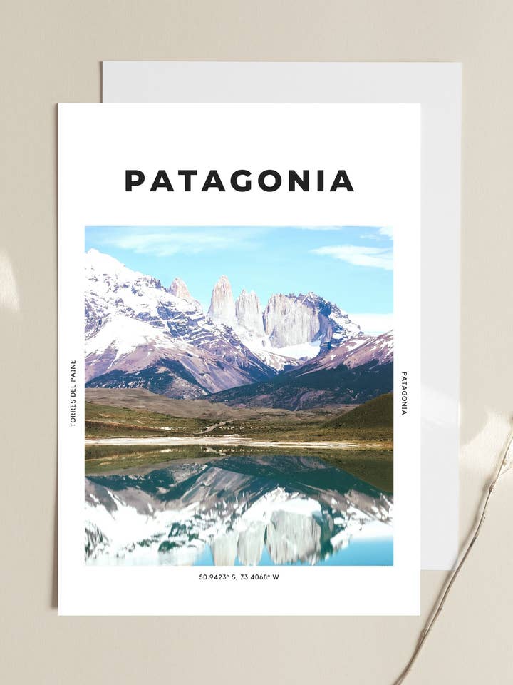 Patagonien 'reflektioner' Skriv ut 1 för wholesale av The Travel Edit