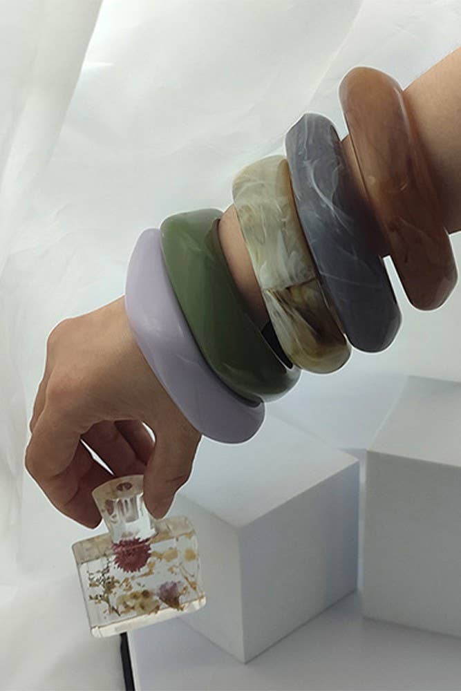 UNISHE – Pulseira por atacado – Pulseira Acrílica Mármore Âmbar ZK17577