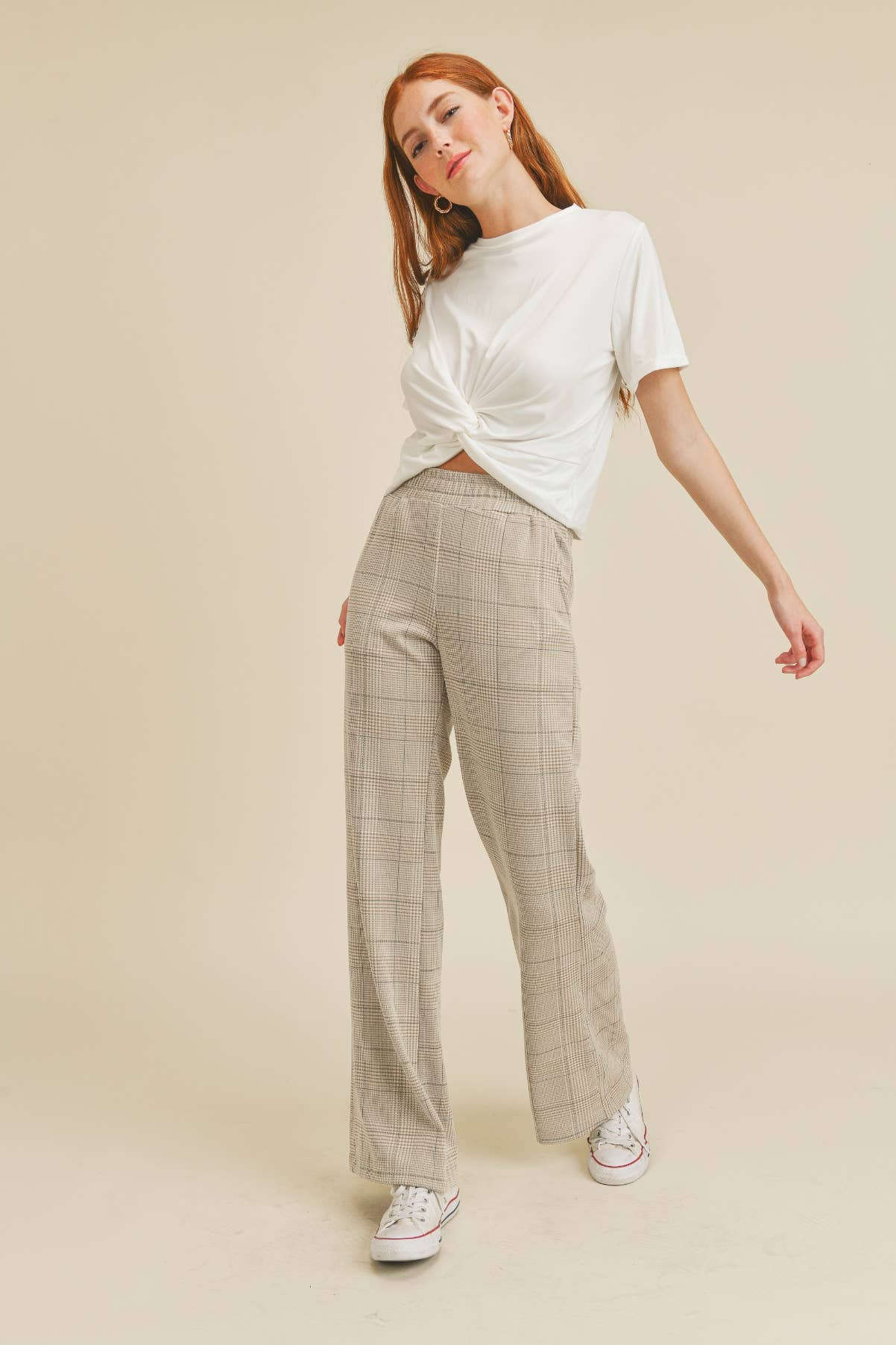 IT1001 Lovely Twisted Knot T-Shirt Off White Neutral for wholesale on Faire9