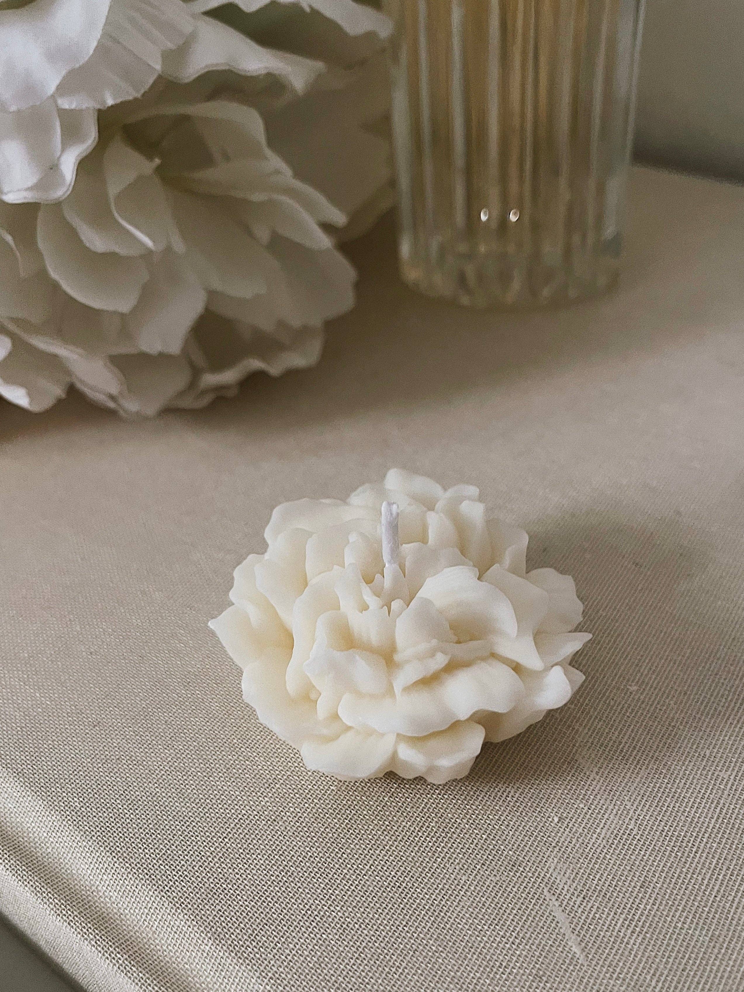 Hi Sunday Collective - Wholesale Novelty Candle - Pelham Hand-Poured Soy Wax Novelty Candle2