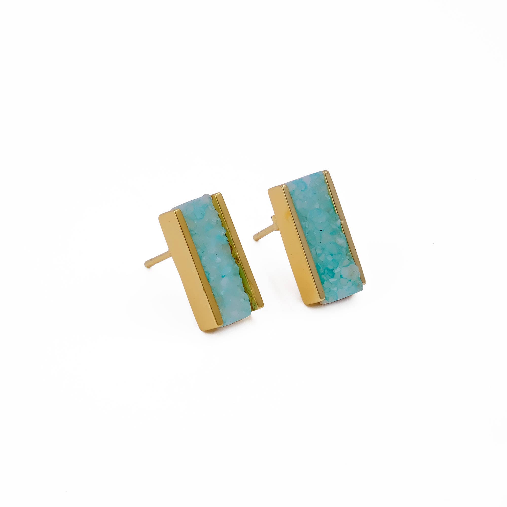 El Joyero - Vendita all'ingrosso Orecchini a bottone - Orecchino a perno con castone a barretta e gemma druzy verde chiaro anti-ossidazione4