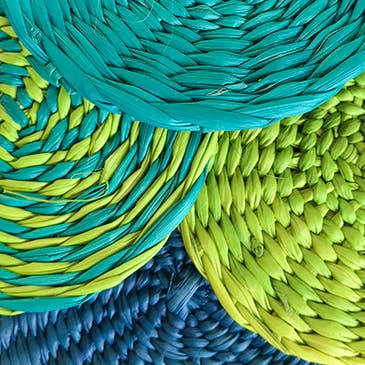 Belart Fair Trade - Wholesale Dangle Earrings - Iraca Hand-Woven Flor Earrings4