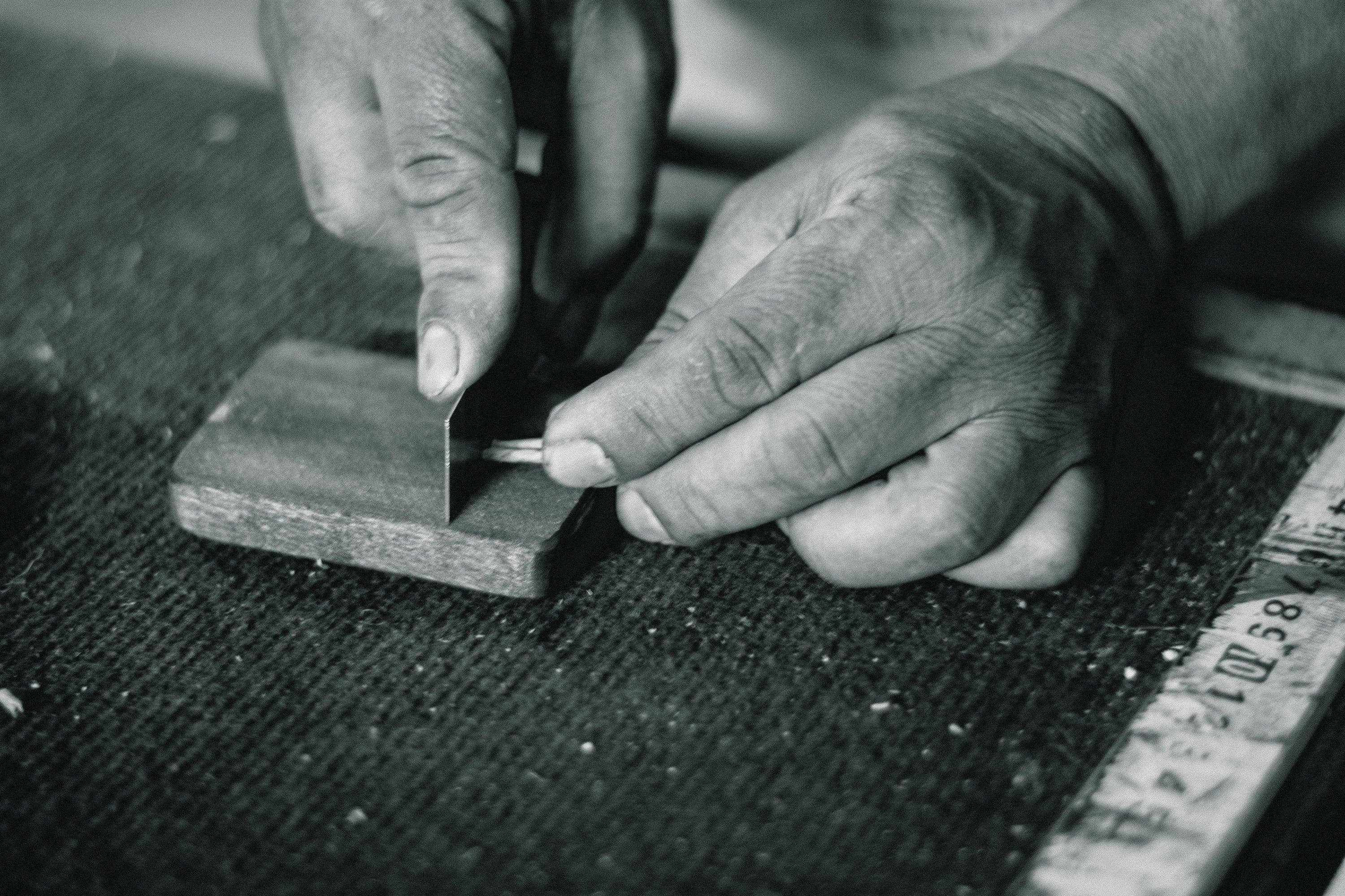 TheHolyArt - Wholesale Pencil Holder - Crucifixion icon and Pencil holder 25x10cm, Handmade Greek Orthodox icon, Byzantine art pencil holder on wood, religious decor5