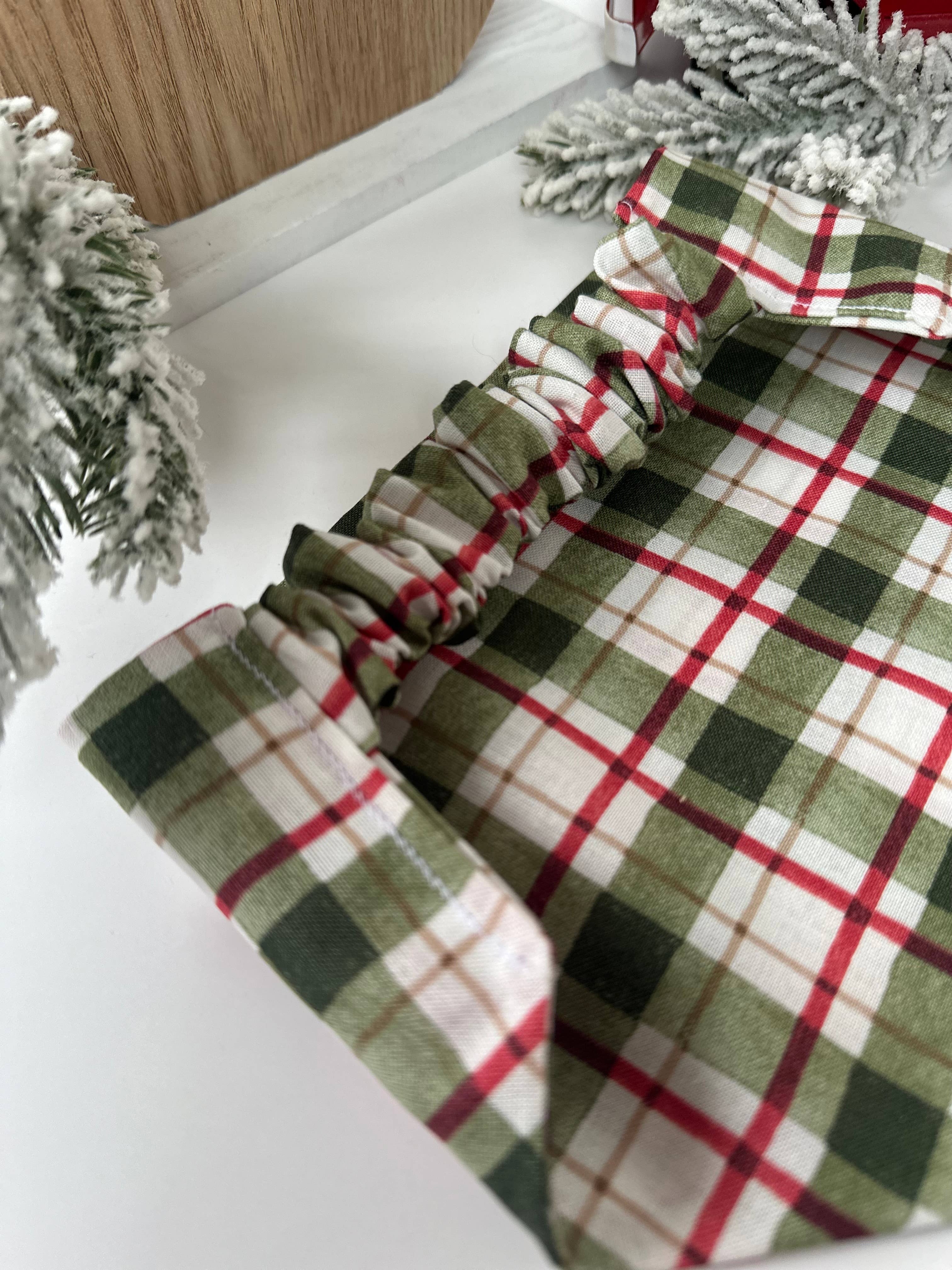 Bark ‘nd Blue - Wholesale Pet Bandana - Dog - Christmas Plaid Scrunchie Bandana1