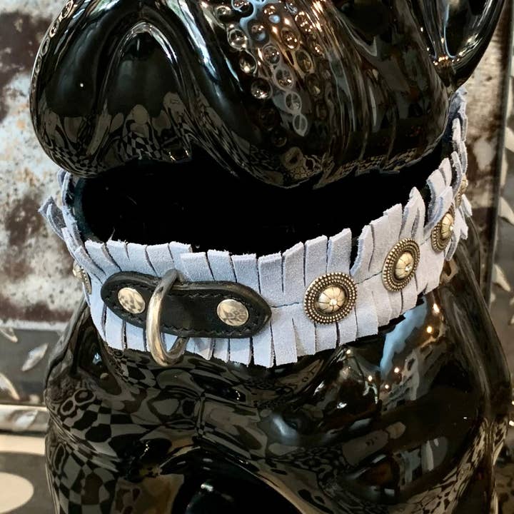 Collare realizzato a mano per la vendita all'ingrosso da parte di Brunocenere