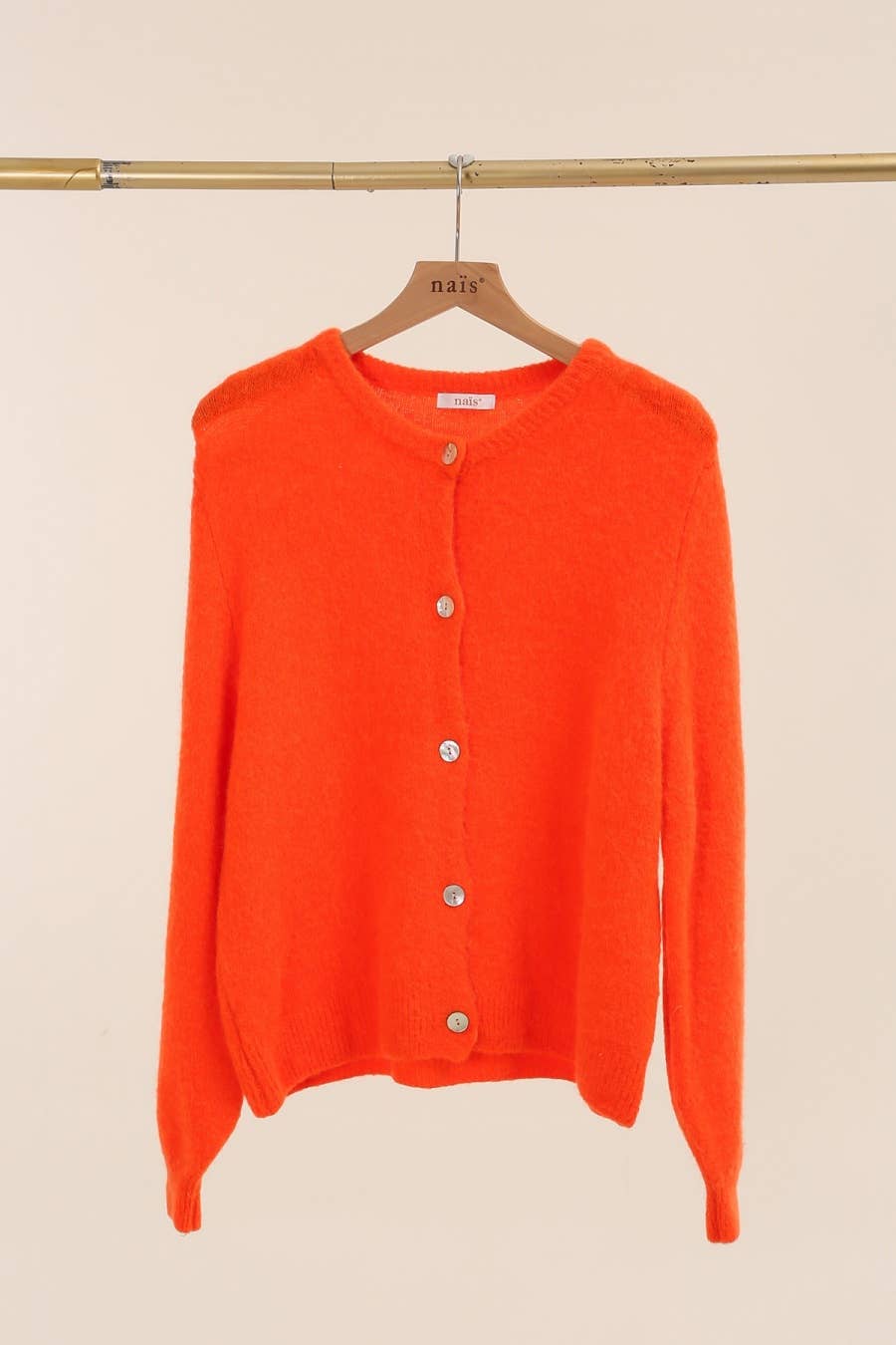 NAÏS PARIS - Wholesale Cardigan - Women's - SUPER FINE ALPACA SHORT BUTTON CREW NECK CARDIGAN33