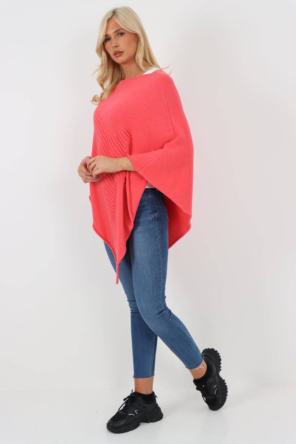 Miss Bold – wholesale Poncho – Women's – Italian Knitted Lagenlook Star Poncho63