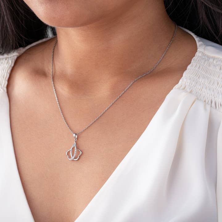Peliani - Wholesale Pendant/Charm Necklace - Sterling Silver Linked Hearts Pendant Hypoallergenic1