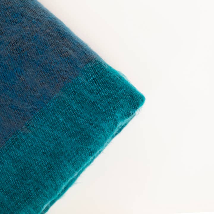 ART HIMALAYAN TRADING LTD - Wholesale Throw Blanket - Christmas Extra Soft Yak wool Travel Throw Blanket 46"x90"13