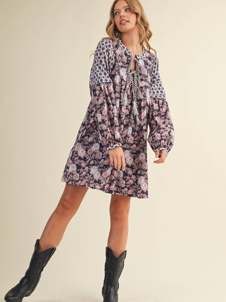 &MERCI - Wholesale Dress - Women's - FLORAL CONTRAST SLEEVE MINI DRESS MDR41698