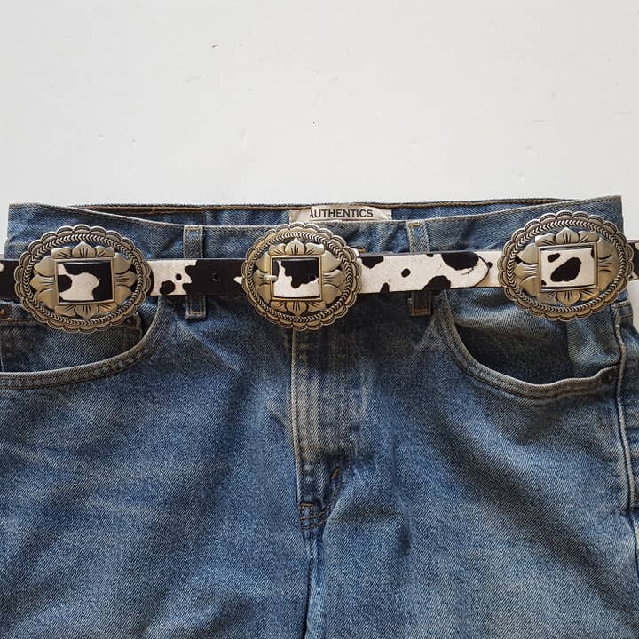 Axesoria West - Vendita all'ingrosso Cintura - Donna - Cintura concho floreale ovale occidentale con vero pelo di mucca4