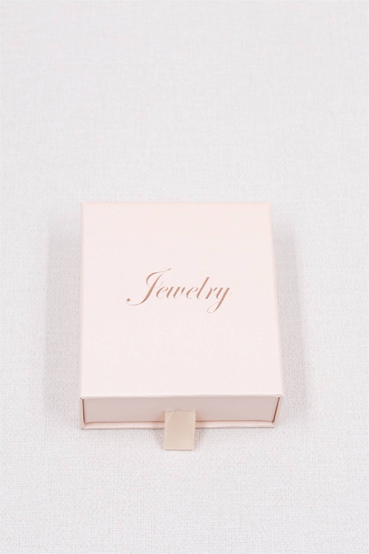 BELLISSIMA BIJOUX - Wholesale Jewelry Box/Organizer - Compact Jewelry Box - Elegance and Practicality8