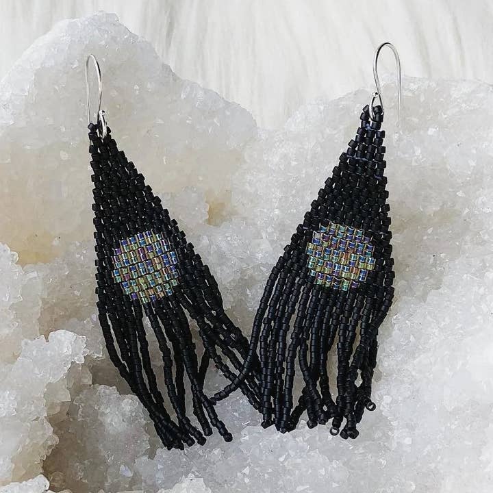 New Moon örhängen för wholesale av Blue Raven Handcrafted