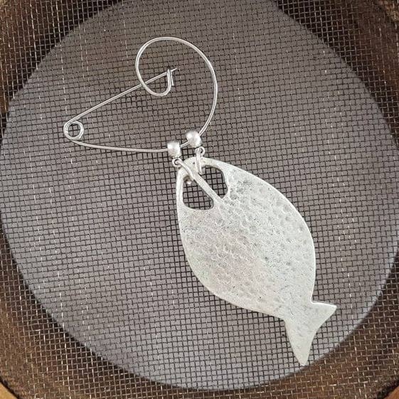 Bold Fish Swirl Pin Brooch - 70 for wholesale by Zamsoe