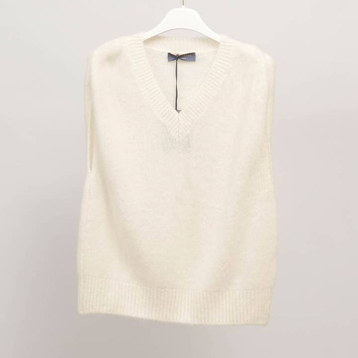 Sleeveless V-neck vest in fluffy knit PJ24082 for wholesale by Cecile Wang