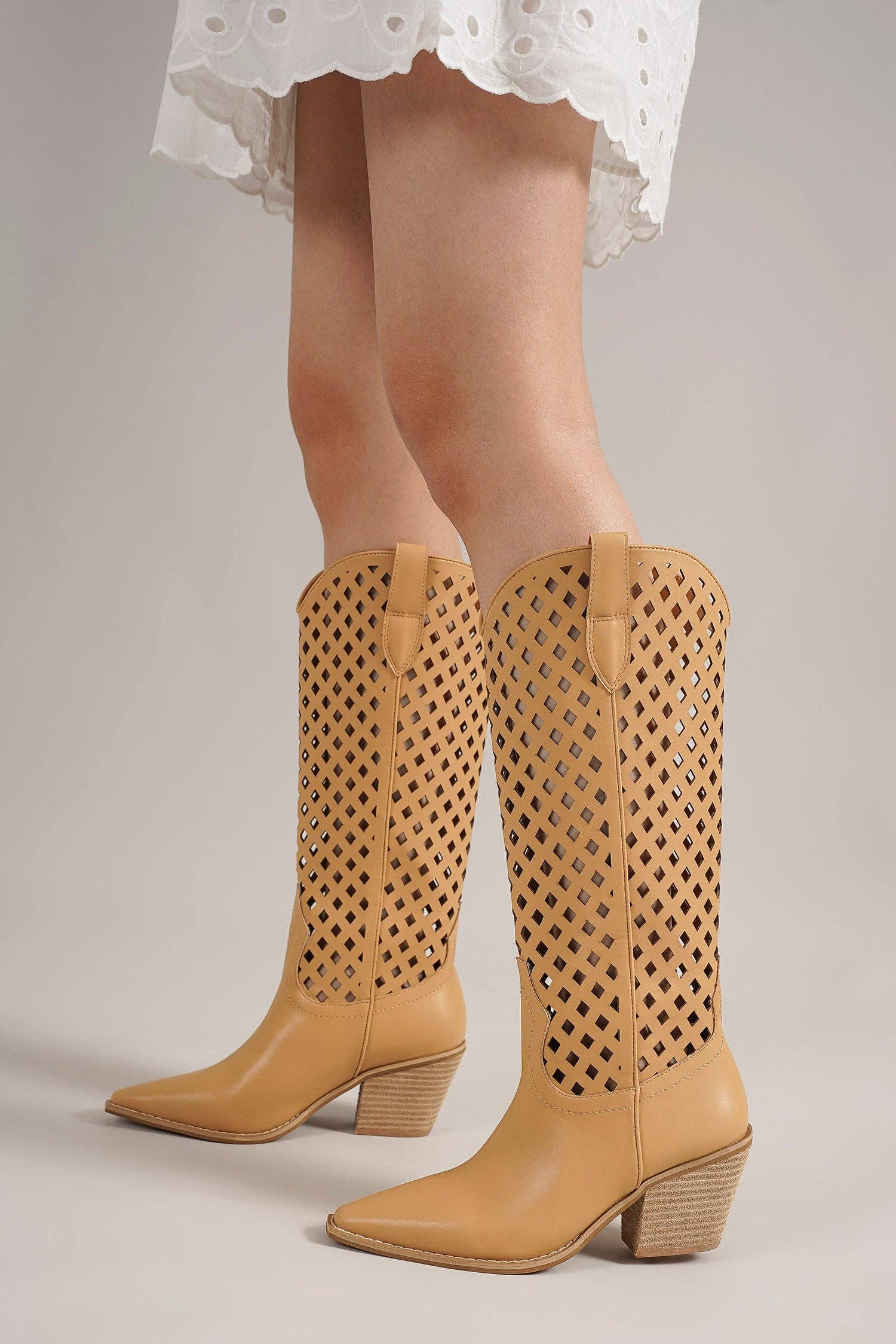 BEAST FASHION - Wholesale Cowboy Boots - Women's - DEANA-02 Cut-Out Western Boots8