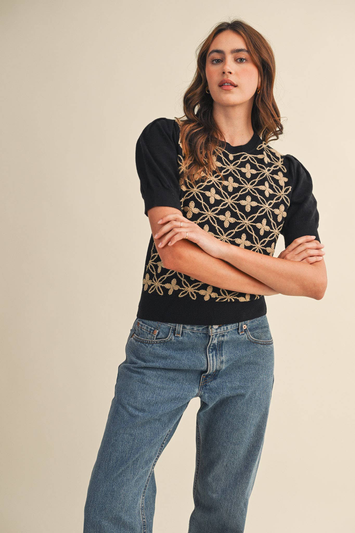 &MERCI - Wholesale Knit Sweater - Women's - SHORT PUFF SLEEVE EMBROIDERY FRONT SWEATER MSW108323