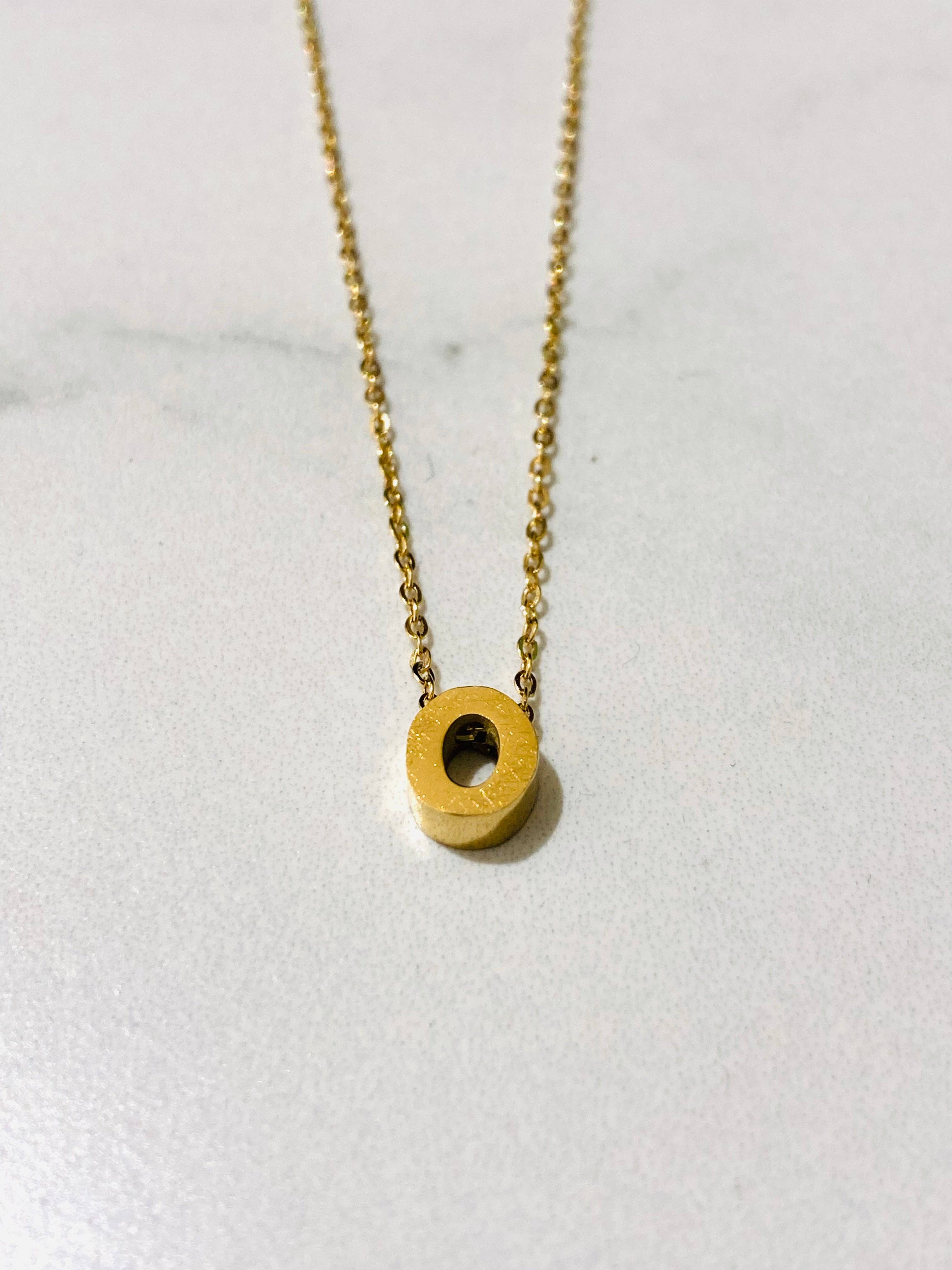 Cassette Barcelona - Wholesale Pendant/Charm Necklace - Initial Charm Necklace Gold All Letters21