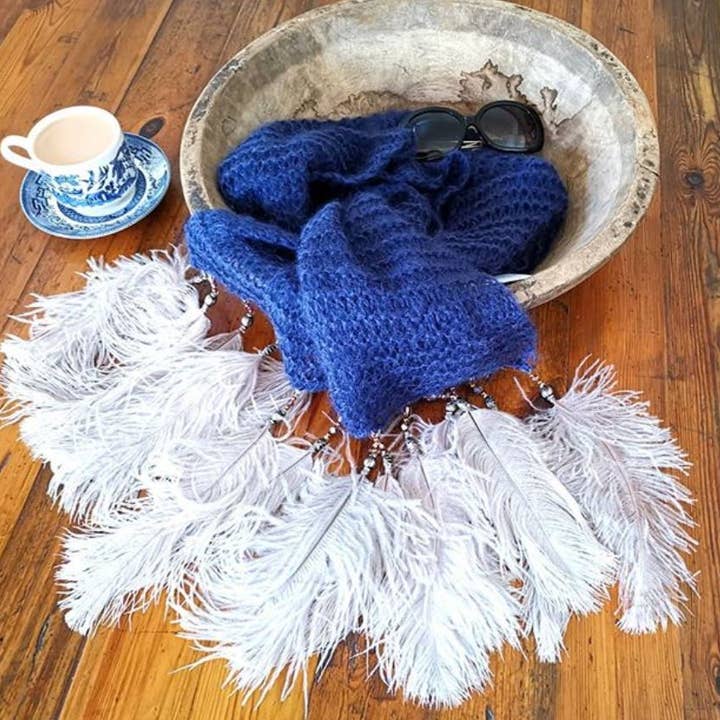 KOLUNTU - Wholesale Scarf - Women's - LYNX Mohair Scarf with Ostrich Feathers and Beads3