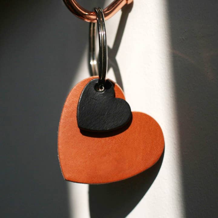 Swag and Tassel – wholesale Keychain – Women's – Italian Leather Heart Keyring4