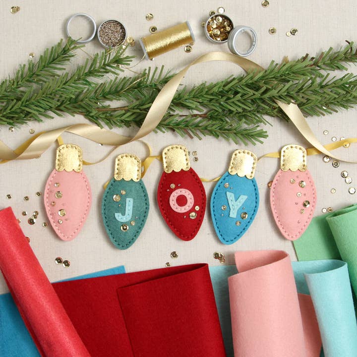 Benzie Design - Wholesale Craft Supplies - Classic Christmas Lights, Deep Etch Die2