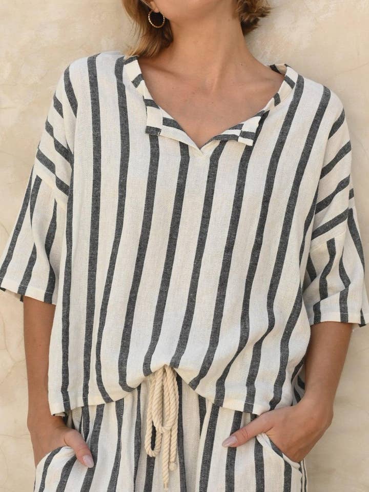 AMIRA Collective - Wholesale Blouse - Women's - Emmi Stripe Linen 3/4 Top