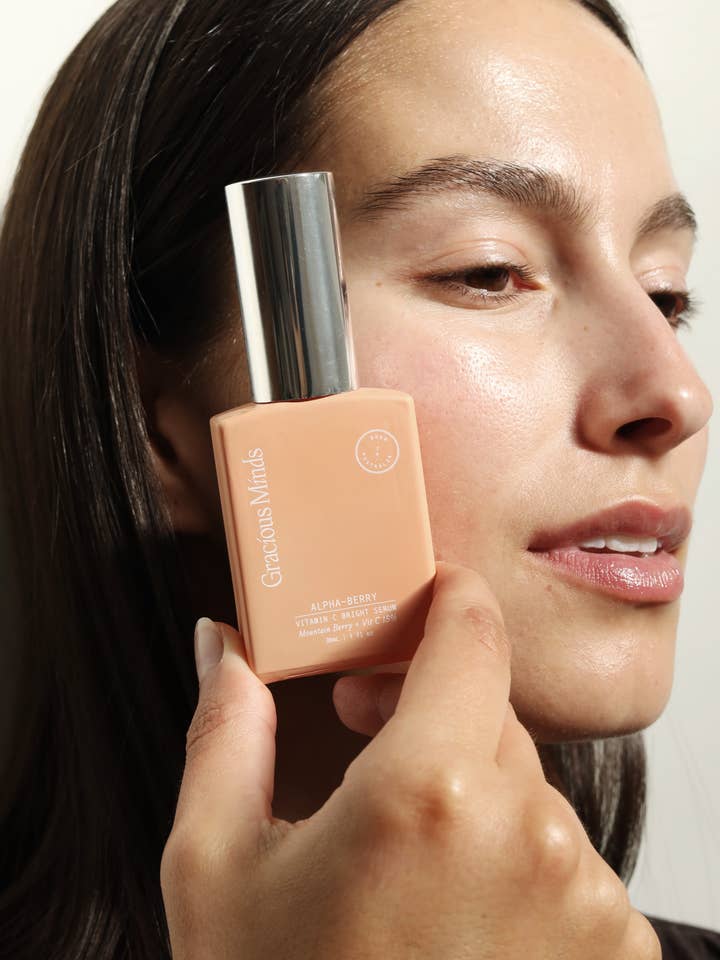 Alpha-Berry Active Vitamin C Serum 15% for wholesale by Gracious Minds