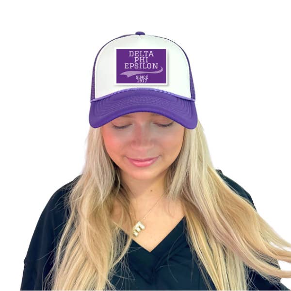 Sarahndipity Shop - Vente Casquette de camionneur – femme - Casquette de camionneur Sorority avec écusson - Design collégial1