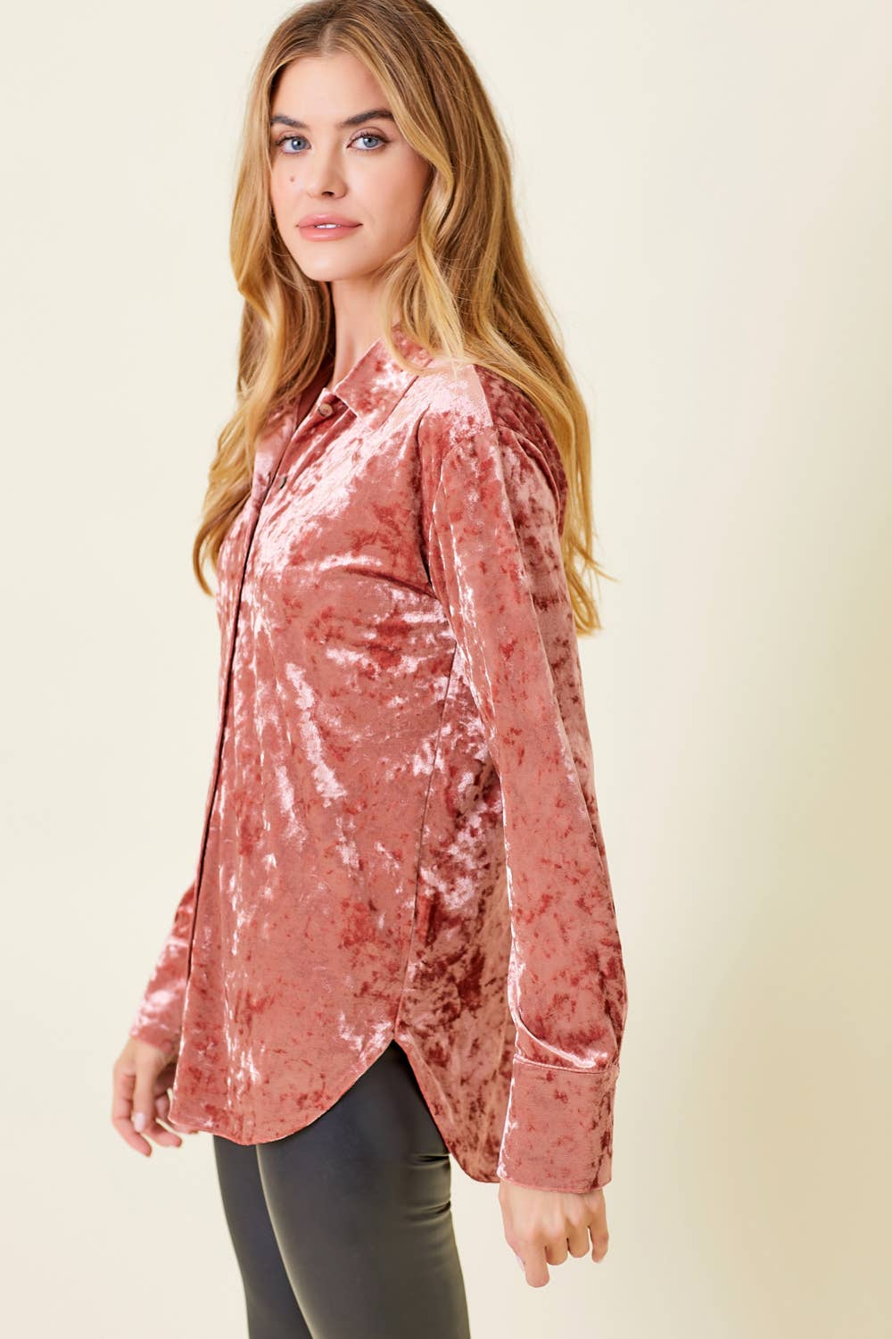 Mystree - Vente Chemise à col boutonné – femme - Chemise boutonnée en velours 6032329