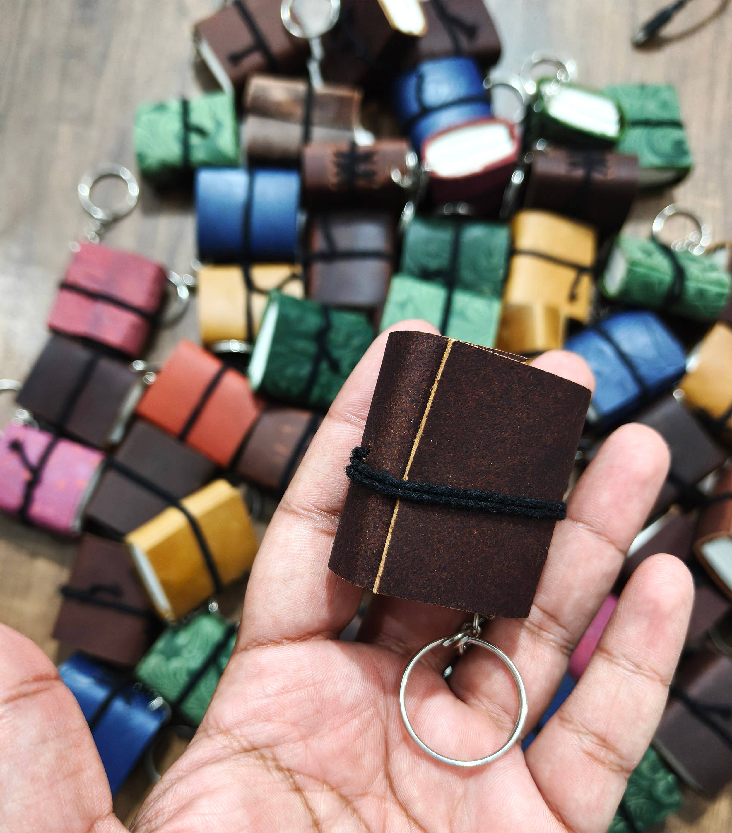 Billion Brothers - Vendita all'ingrosso Portachiavi - Unisex - Portachiavi con Mini Diario in Pelle Migliori Piccoli Regali6