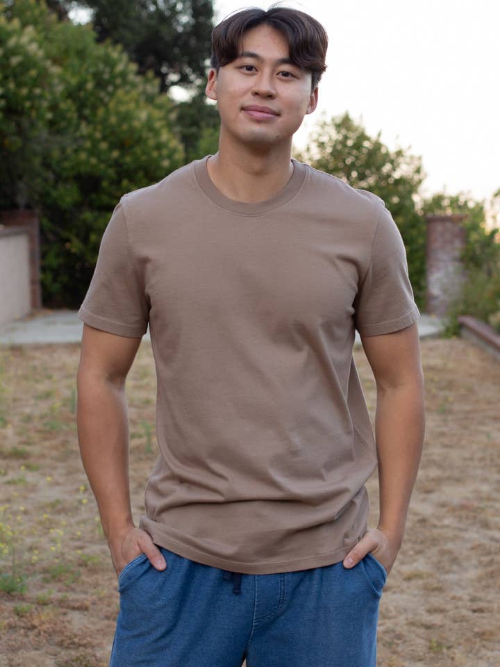 glee + co - Wholesale T-Shirt - Men's - Organic Basic Tee2