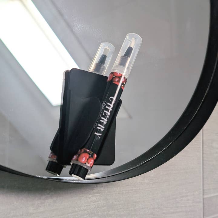 Blabz Beauty Bar - Wholesale Phone/Tablet Stand - Silicon Suction Cuticle Oil Lipstick Balm Phone Holder5