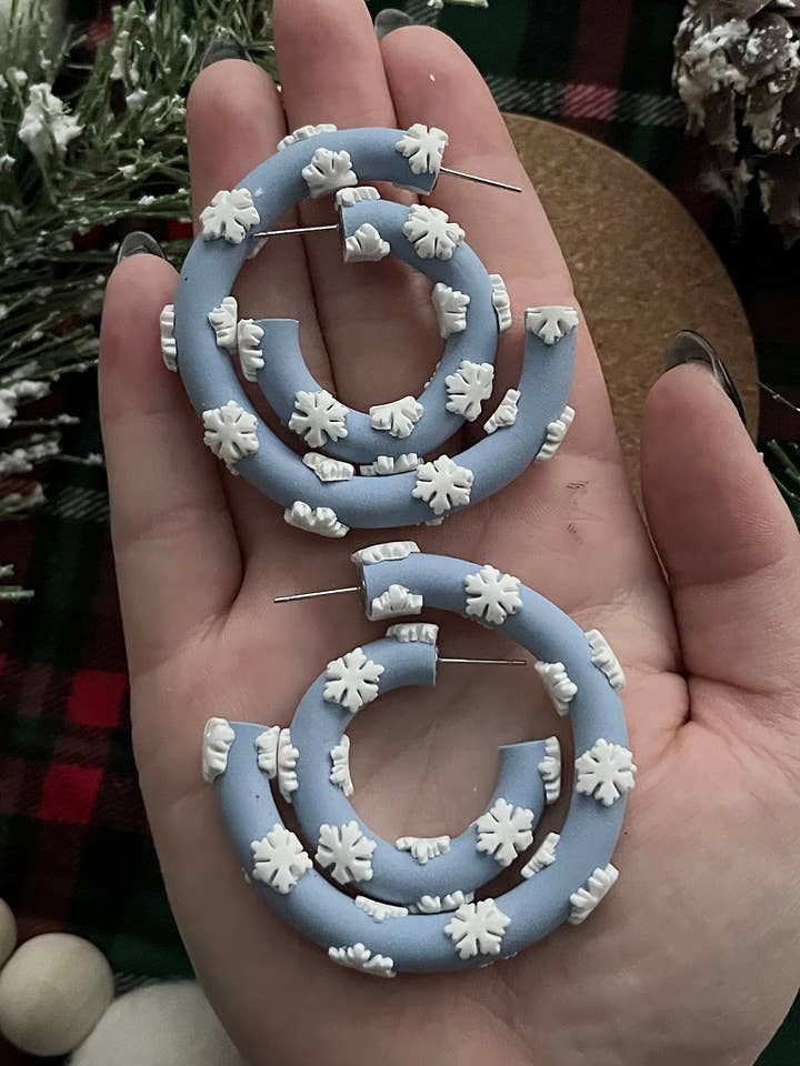 Snöflingeörhängen för wholesale av Happy and Hannahmade