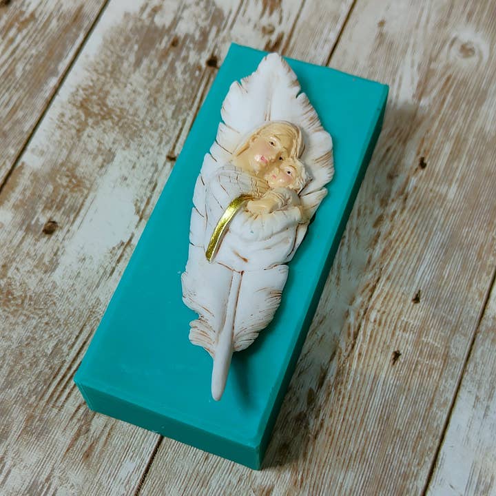 Serena Creazione di Serena Stampone - Wholesale DIY Craft Kit - Nativity Feather Mold 9x3cm in silicone for resin plaster4