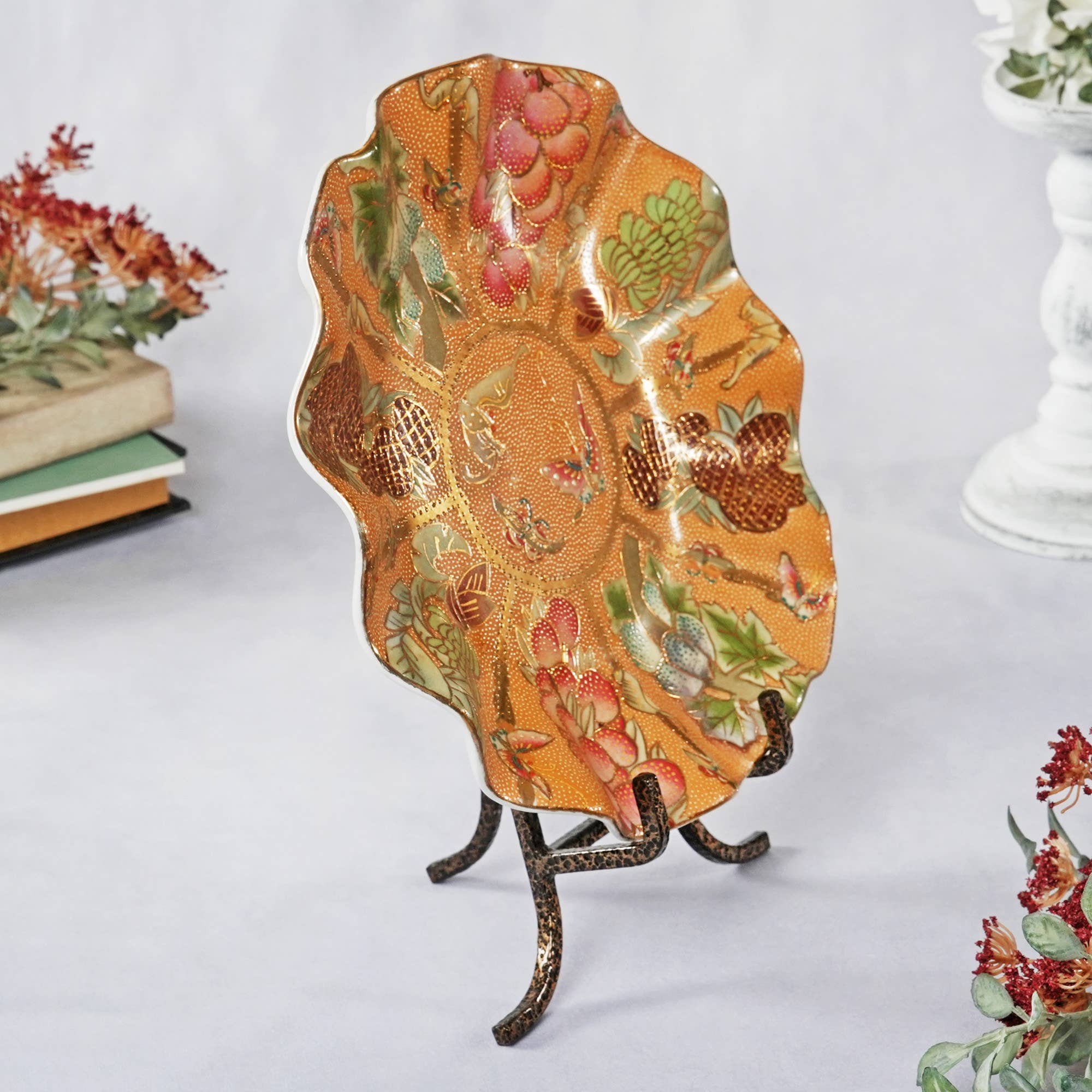 Bard's - Wholesale Easel - Bard's Wrought Iron Easel, 8.75" H x 7" W x 4" D1