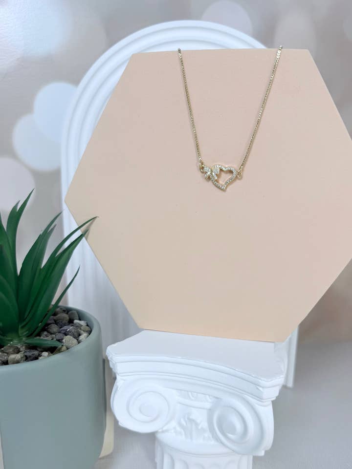 Connettore a forma di cuore con fiocco per la vendita all'ingrosso da parte di NEM Designs