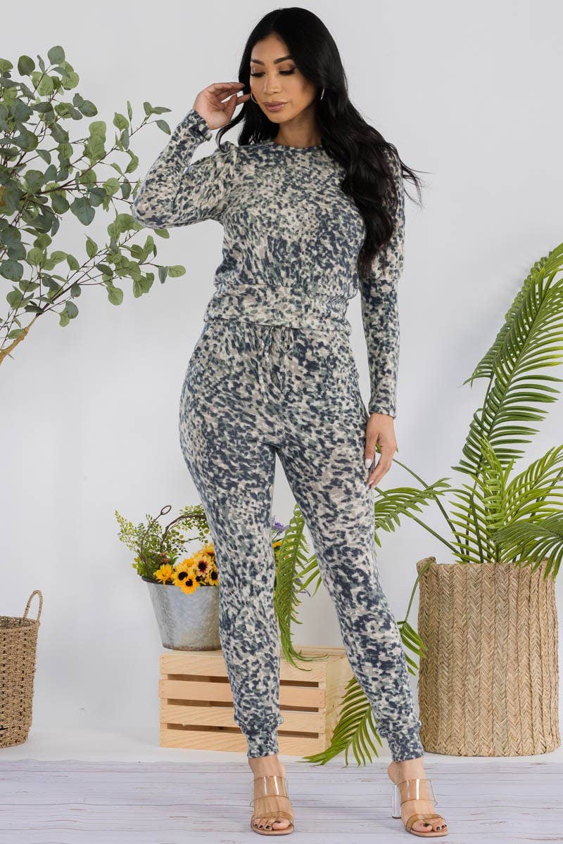 H&H Fashion Inc. - Vendita all'ingrosso Completo top e pantaloni (NON loungewear) - Donna - HH668R1-CAMO - Set 2 pezzi: Top e Jogger6