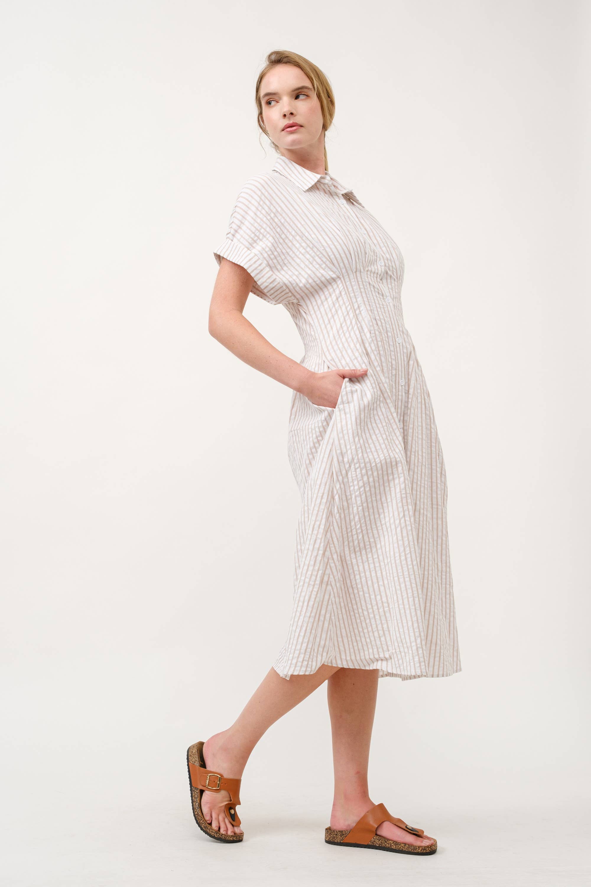 AIBLEE - Vendita all'ingrosso Vestito - Donna - Abito Midi a Righe con Colletto e Bottoni - TAPUE12