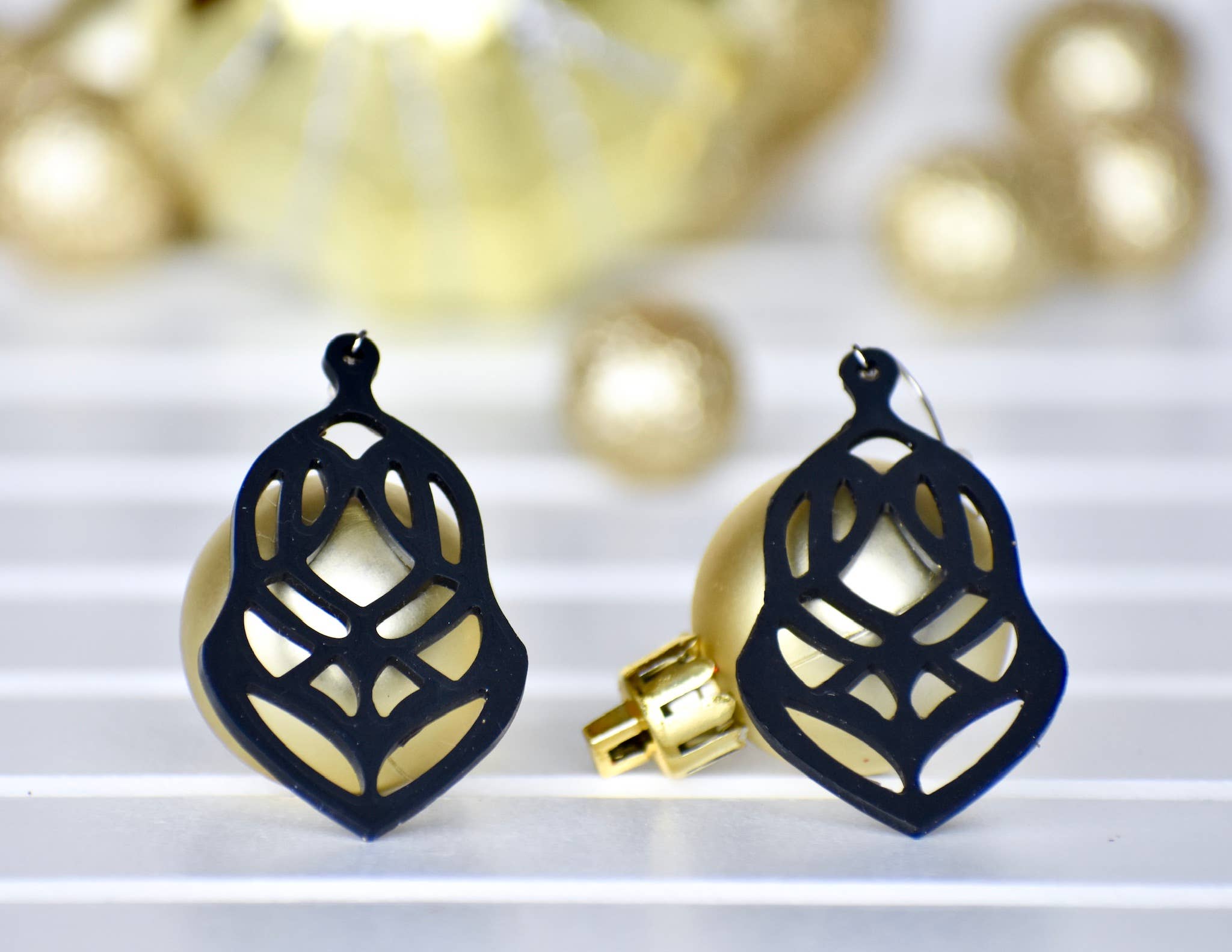 APARA Jewelry - Vendita all'ingrosso Orecchini pendenti - Orecchini coraggiosi17