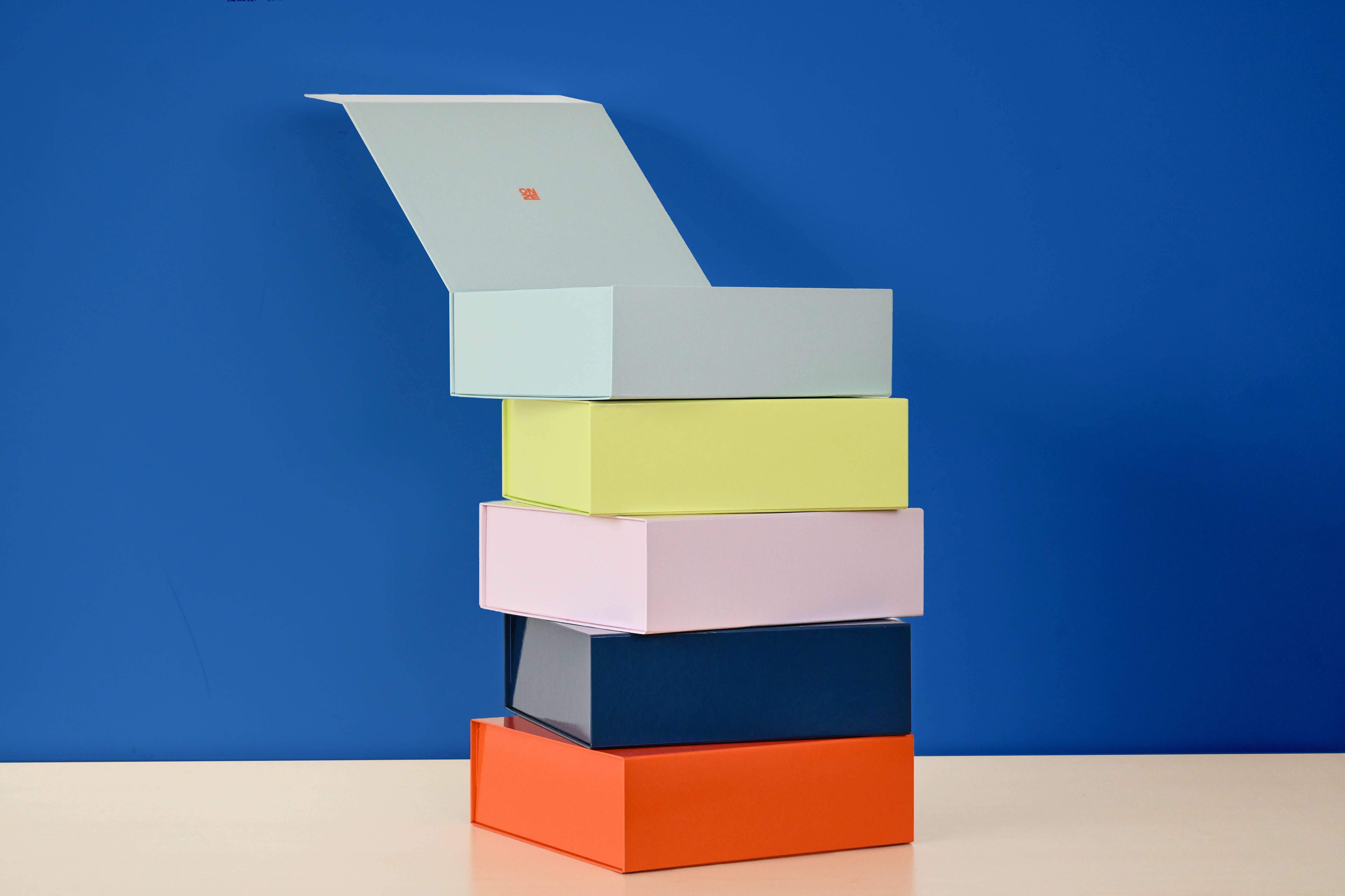 ONZE - Wholesale Gift Box - Gift Box, Organizer | Large Glossy Box 14