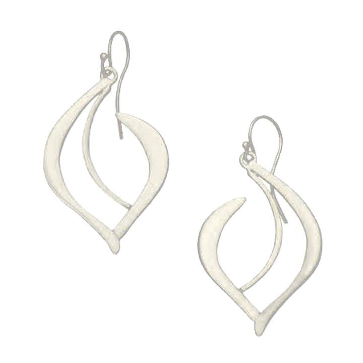 Teardrop halvmåne örhängen för wholesale av Julia Britell Design