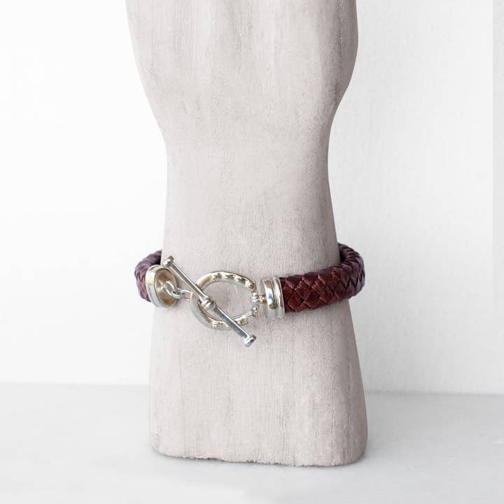 URBAN-EQUESTRIAN – Engroshandel Armbånd med vedhæng – Aristo - Armbånd i sterlingsølv med brun læder og hestesko3