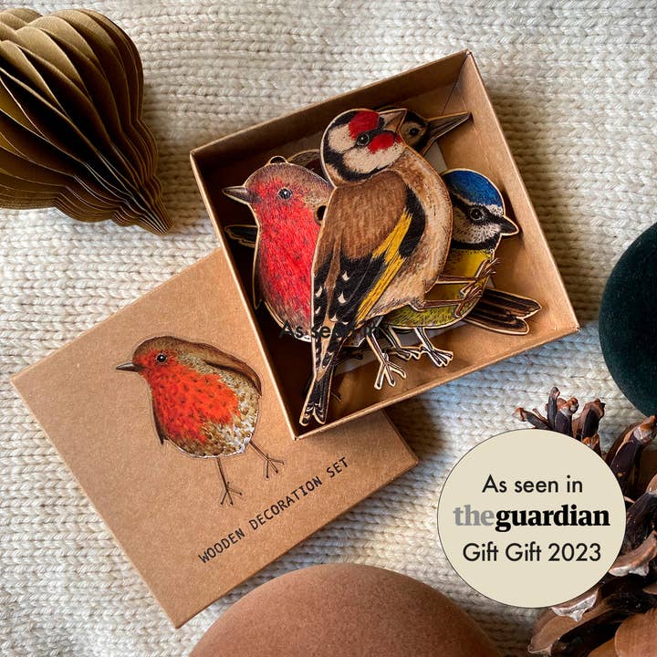 Garden bird 5 Piece Wooden Christmas Decoration Gift Set for wholesale by Fearless Flamingo